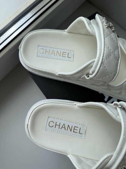 Шлепки , тапки , сандали , босоножки Chanel