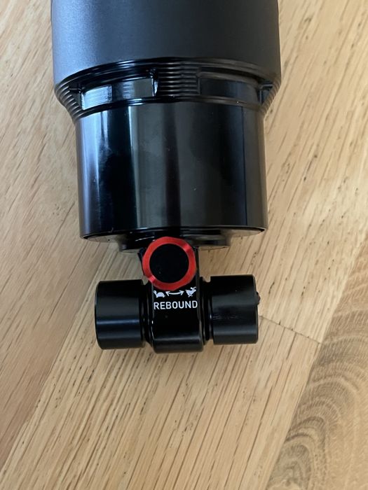 Damper Rock shox vivid select 225x75 trunnion