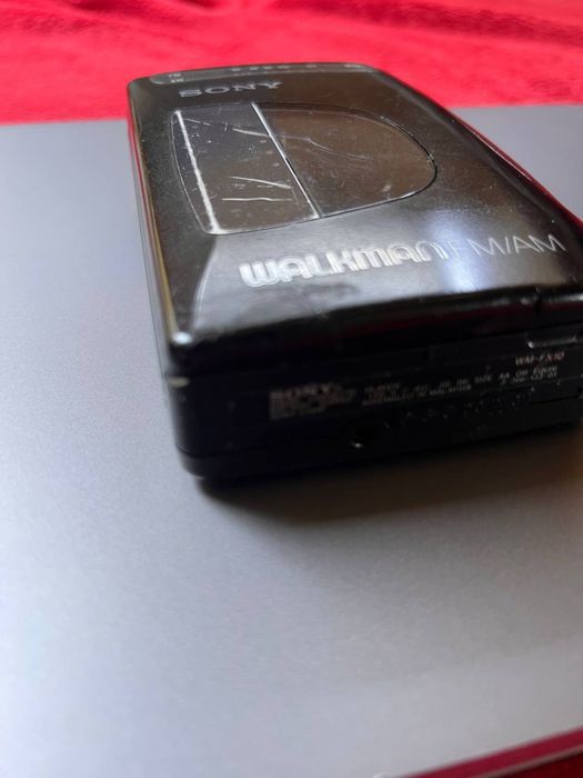Sony Walkman WM-FX10 FM/AM + навушники в подарунок
