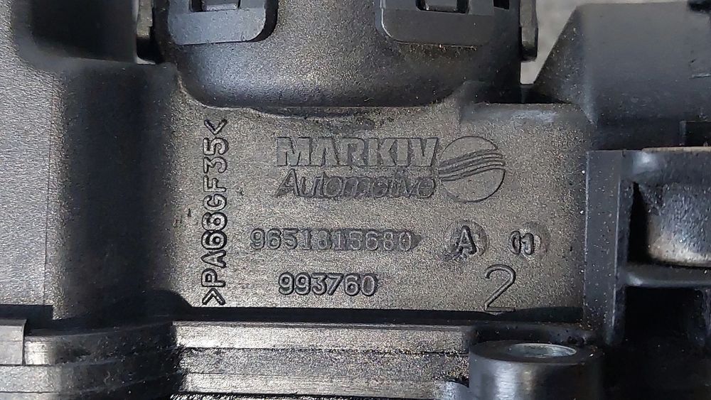 Tampa das válvulas VOLVO V50 (MW)