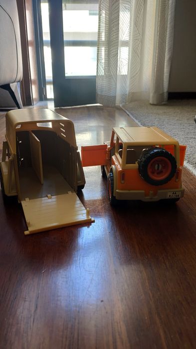 Schleich jeep e atrelado