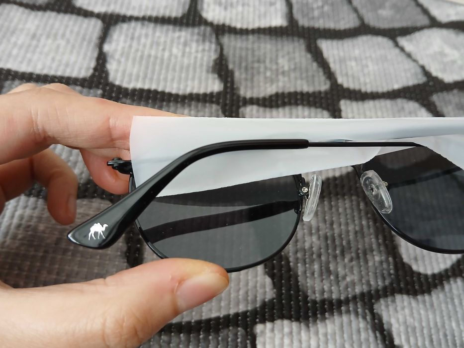 oculos de sol pretos humps optics armação metálica
