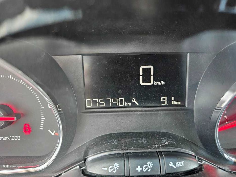 Peugeot 208 1.2Vti 82Cv 75.000Km 06/2015