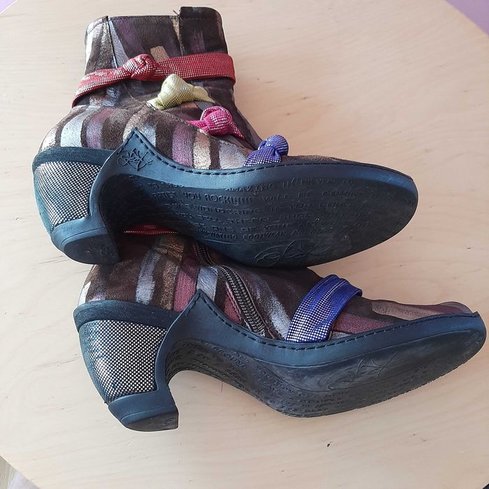 Botim Raro Eject Colorido num 38