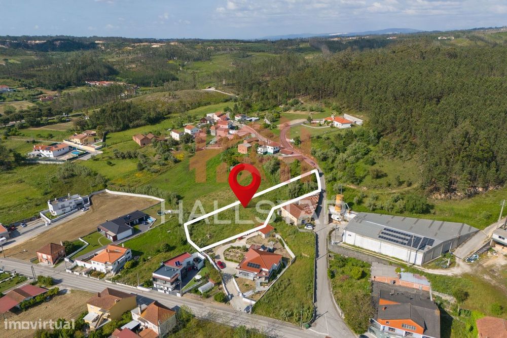 Terreno para Construção / Área de 2.235m2 / Colmeias