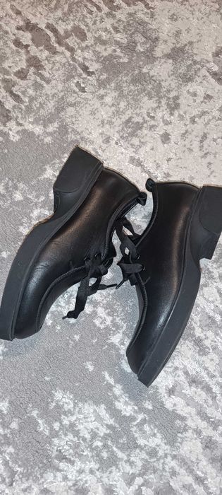 Шкіряні лофери жіночі