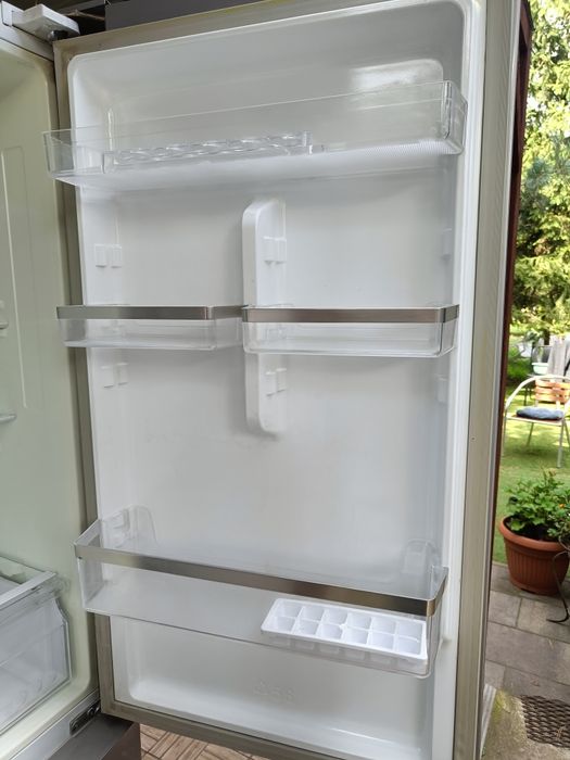 Lodówka No Frost firmy Samsung, możliwość dowozu