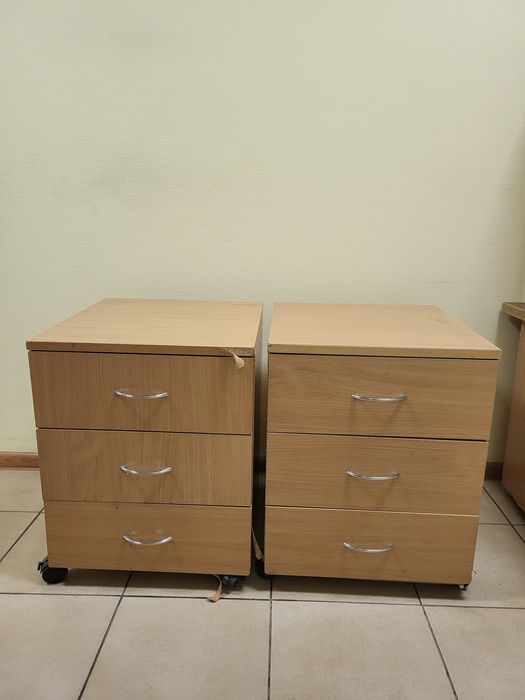 Офісні бу тумби, в наявності 8 штук