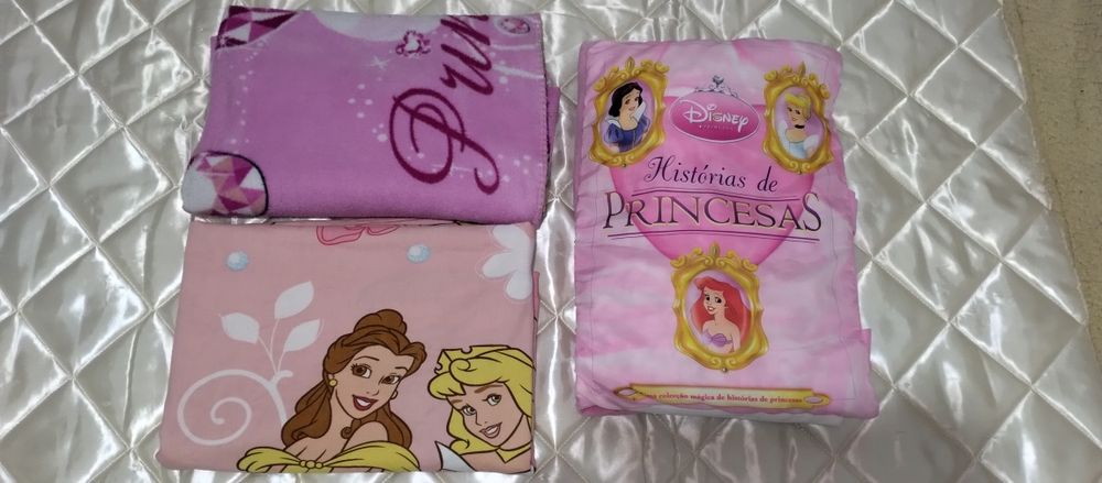 Manta, almofada livro Disney princesas