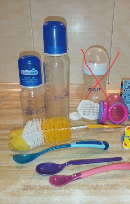 Бутилочка , ложечки, бутилочки.щ