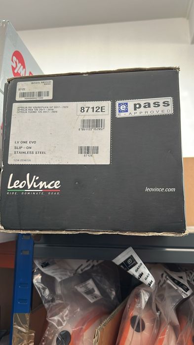 Escape LeoVince APRILIA 125