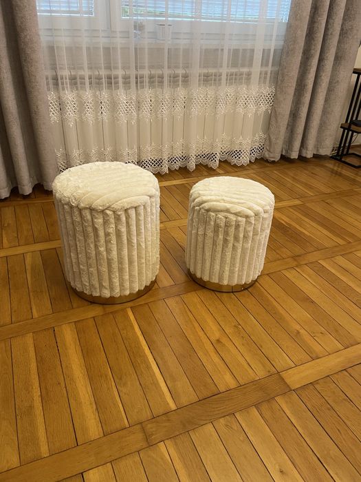 Pufy nowe beżowe