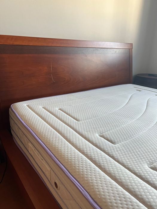 Cama de casal madeira maciça