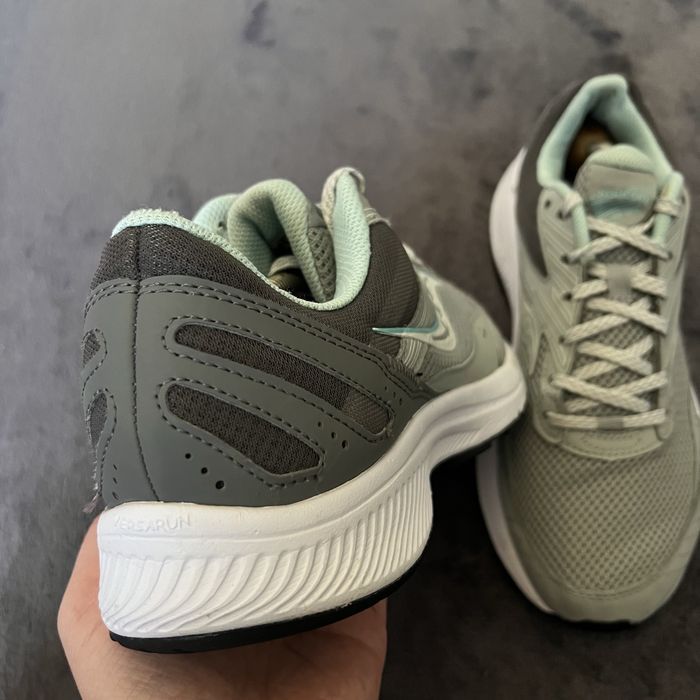 Жіночі кросівки Saucony cohesion. P. 41.