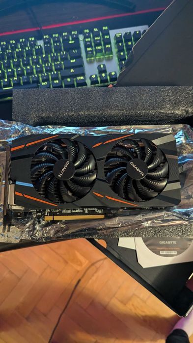 Відеокарта Gigabyte RX 580 4gb ІДЕАЛ