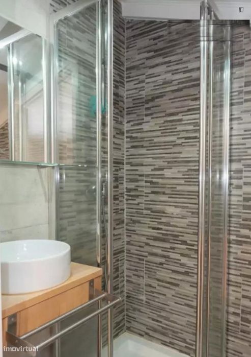 Quarto - localizado em Lisbon