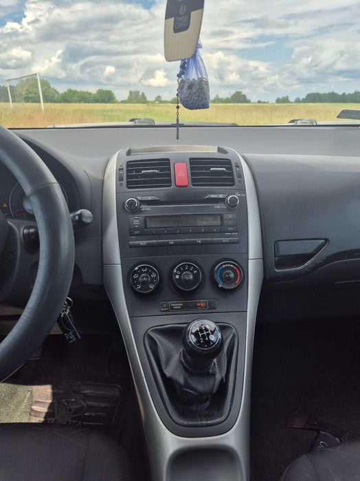 Samochód Toyota Auris