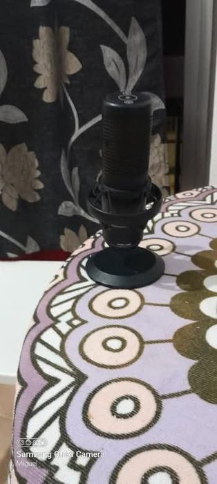 Microfone com led , só precisa de adaptador
