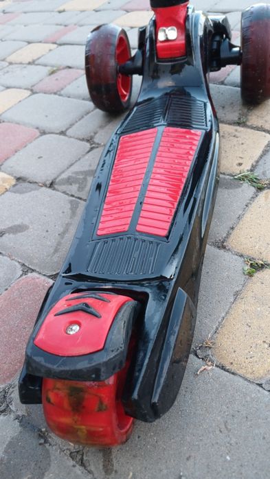 Самокат 3-х колісний