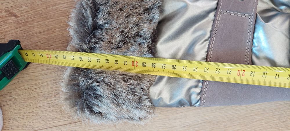 Śniegowce beżowe r.40 nowe bardzo ciepłe
