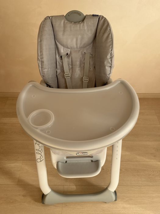 Продам стульчик для кормления Chicco от 0-3 лет