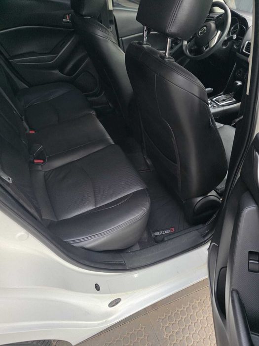 Mazda 3 2015 rok