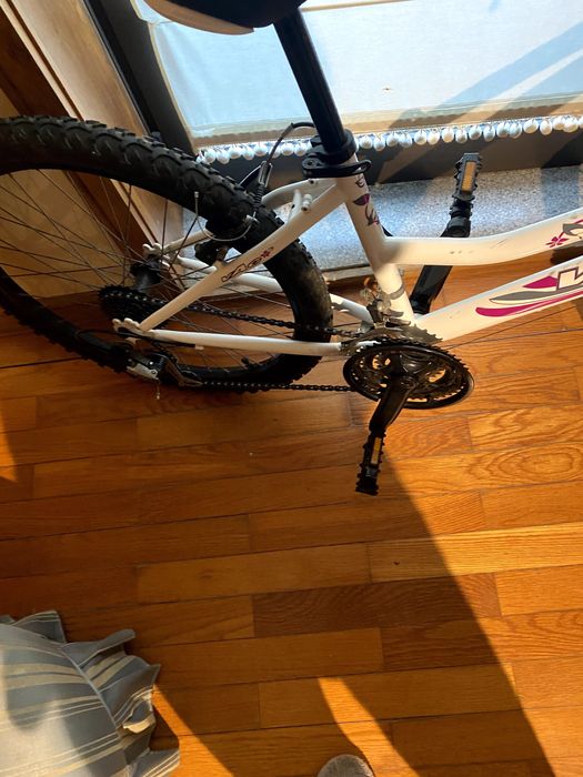 Bicicleta (VTC/BTT básica) de Menina 12 anos - 18anos