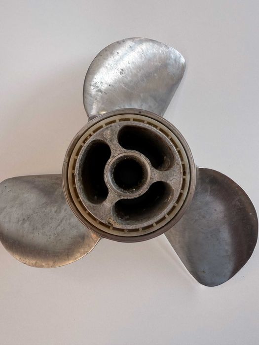 Volvo Penta Duo Prop DPS-X Drive (peças originais Volvo Penta)