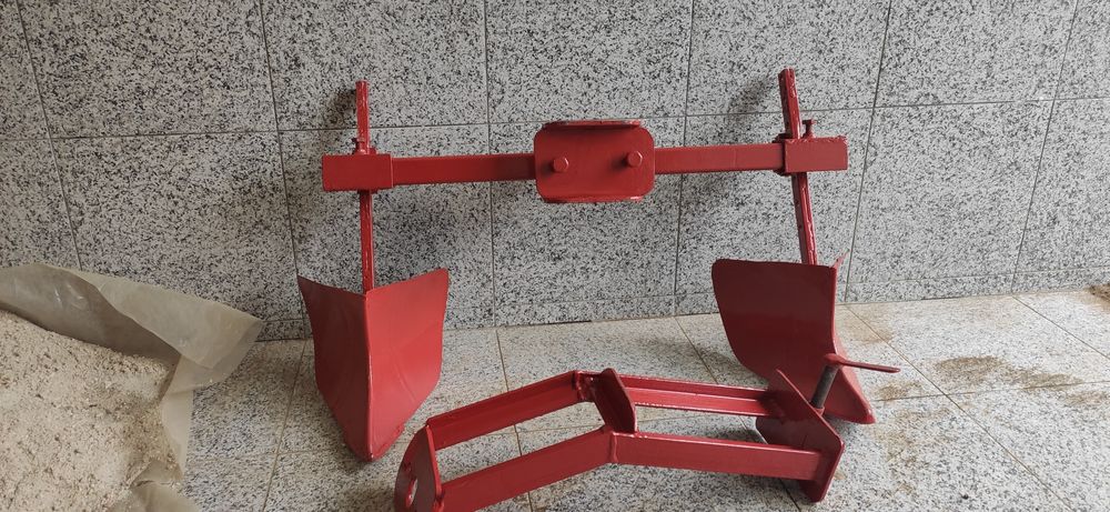 Abre regos duplo