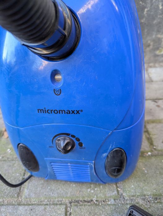 Odkurzacz micromax sprawny.