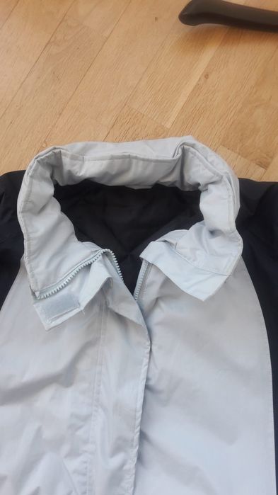 Куртка жіноча велика тепла демісезон розмір десь XL/XXL,спорт.куртка