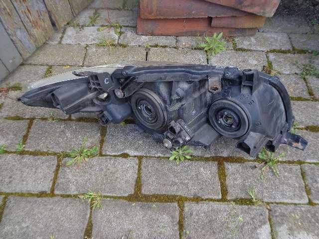 Lampa lewa Toyota Corolla E-15 2008 r