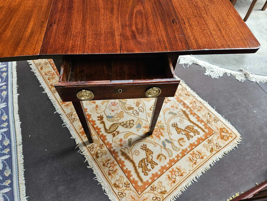 Mesa antiga - Restaurada - extensível - Estilo Holandês