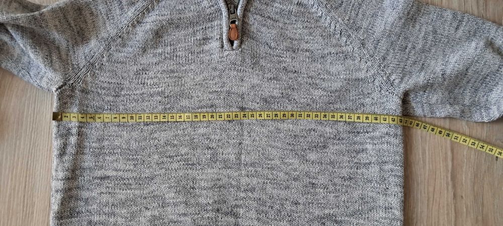 Ciepły sweter chłopięcy 148 152