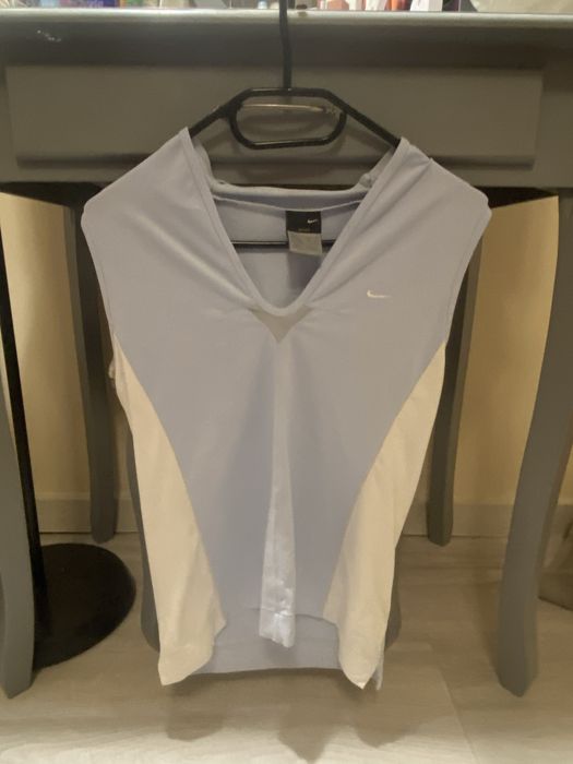 Tishert sportowy nike