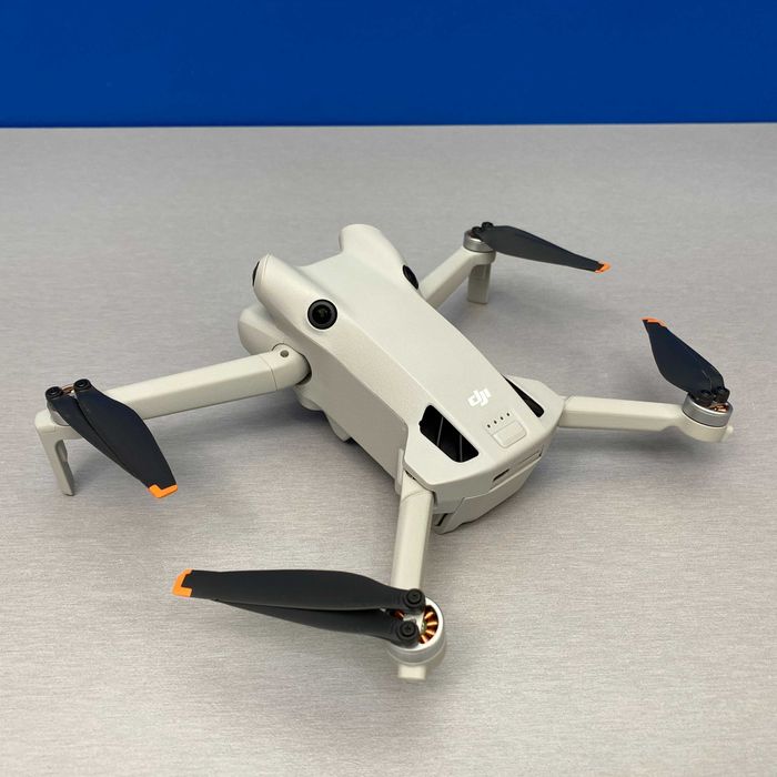 DJI Mini 4 Pro Fly More Combo (DJI RC 2)