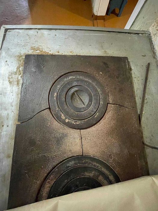 Продам ровный участок и 3 к дом под ремонт Таромское