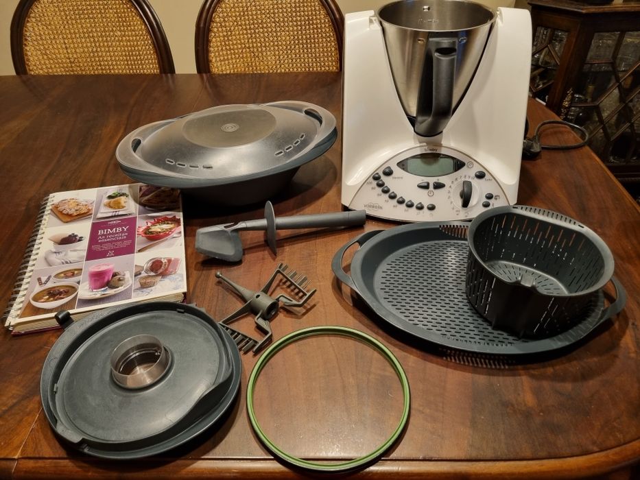 Bimby TM31 Vorwerk – Completa com Acessórios e Livro de Receitas (Excelente Estado)