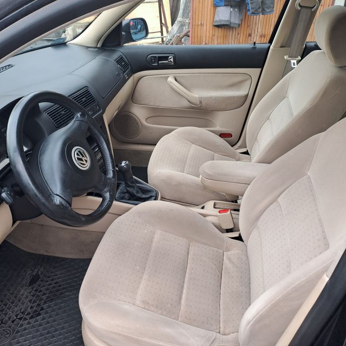 Tapicerka fotele VW Golf 4 banan grzane