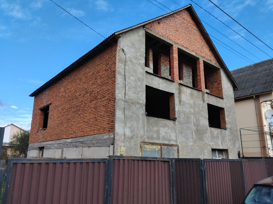 Ціну знижено! Продаю будинок у Свалява Закарпатської