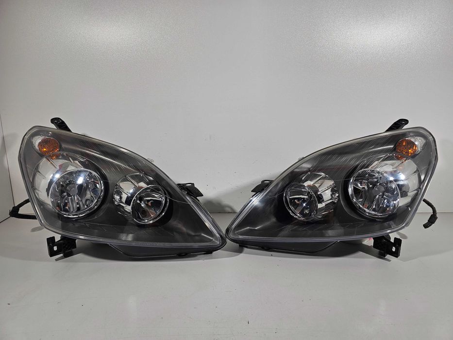 Opel Zafira B Lampy Przód Przednie Zwykłe H7 Komplet Lewa+Prawa Europa