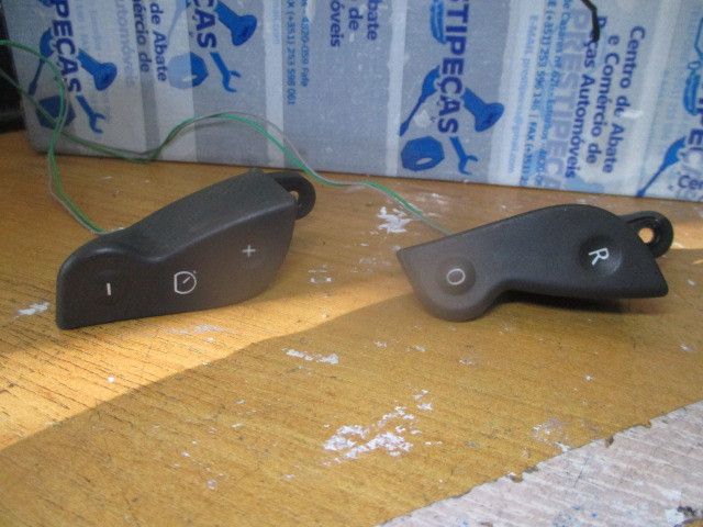 Comando / botão / interruptor multifunções RENAULT Megane II Break (KM