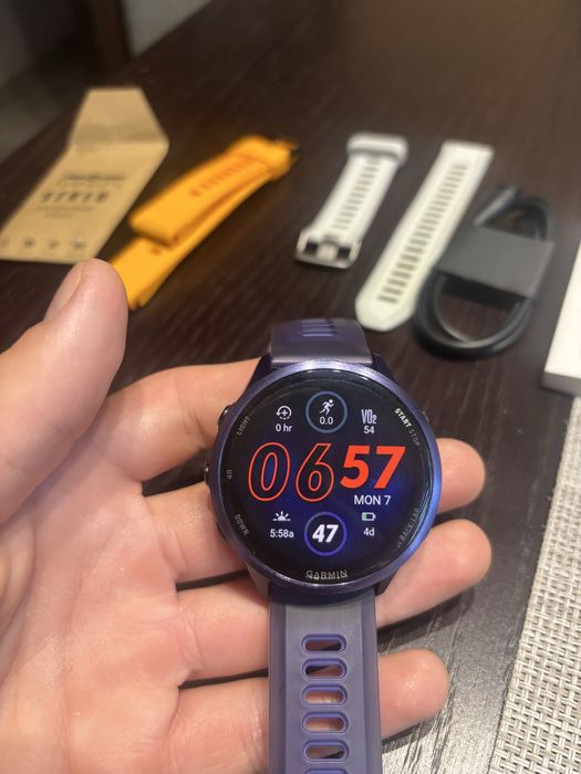 Garmin Forerunner 570 47 mm na gwarancji