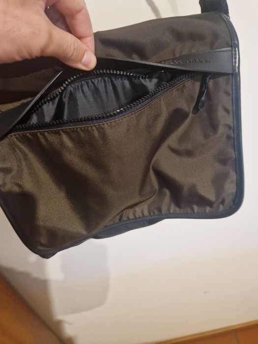 Bolsa transversal (bolsa carteiro)tiracolo Calvin Klein