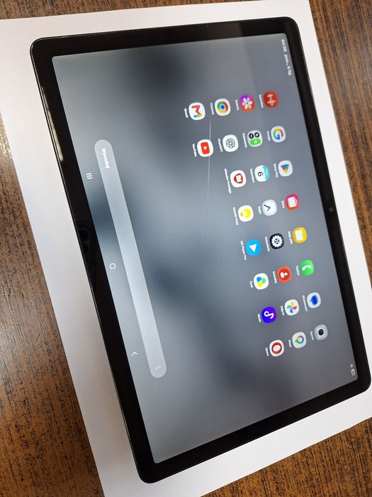 Tablet Samsung A9+ x210 - pęknięty ekran