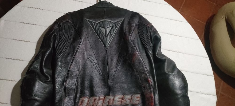Casaco motard Dainese em pele