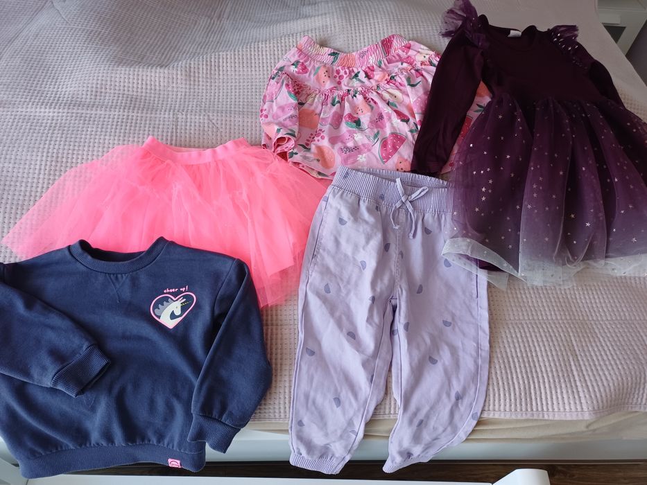 Ubranka dla dziewczynki