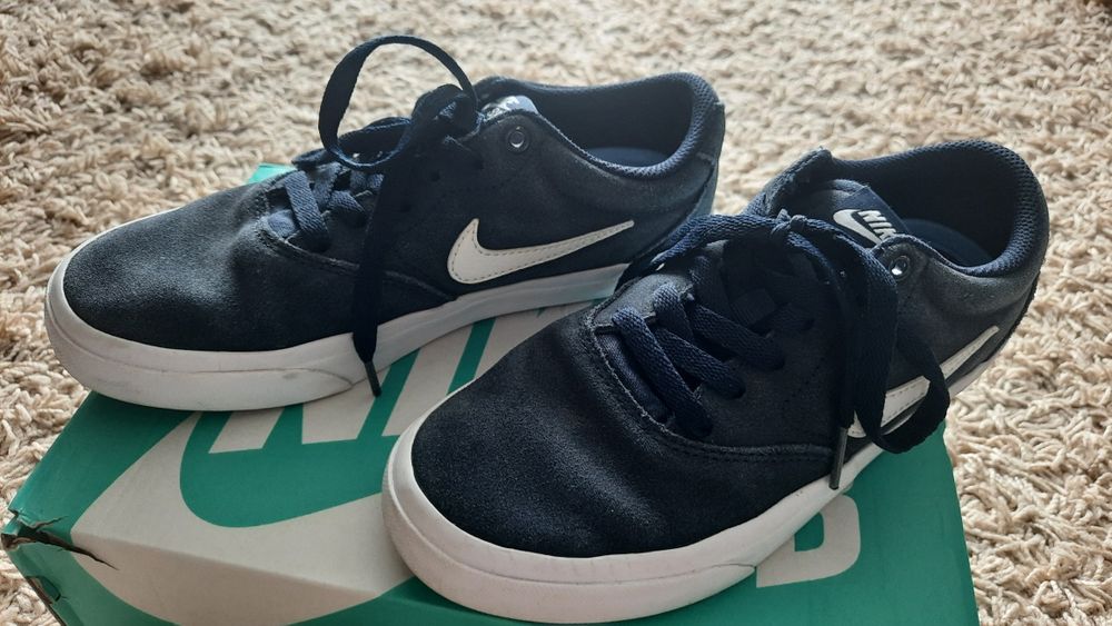 Nike trampki granatowe