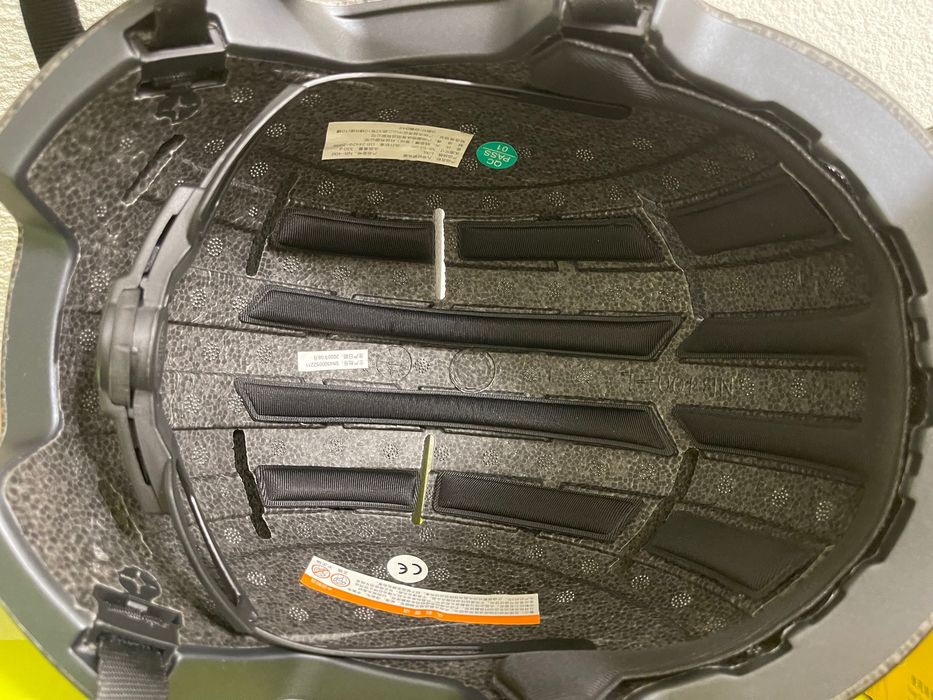 Велосипедный шлем Ninebot. Дышащий, размер L.