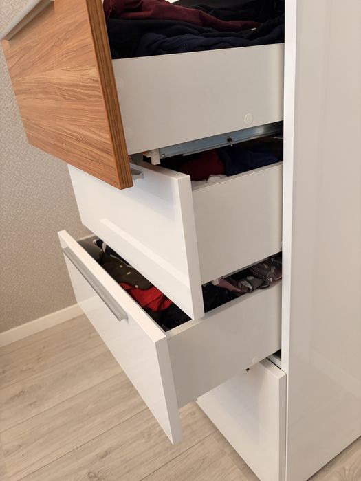 Sprzedam komode 7 szuflad